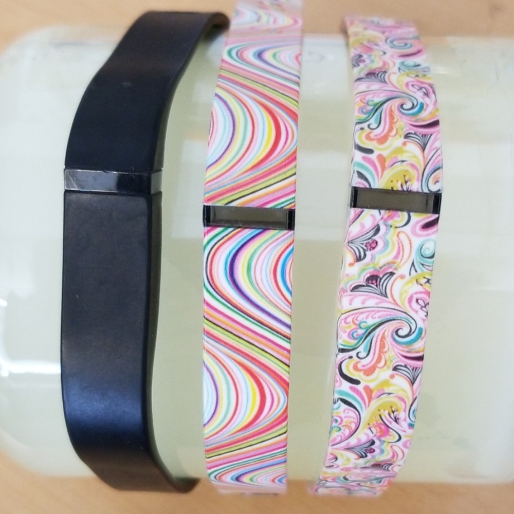 Fitbit Flex wireless device + 3 wrist bands